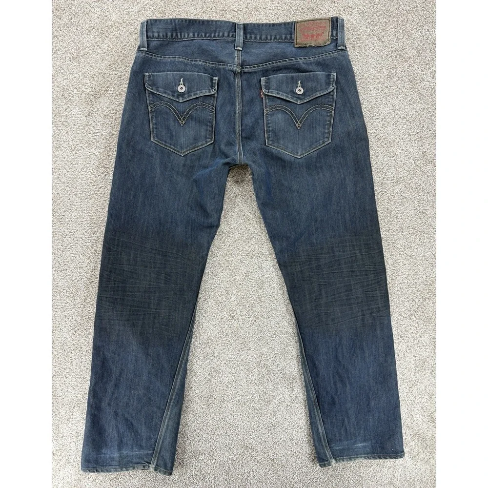 Levis excellent pre